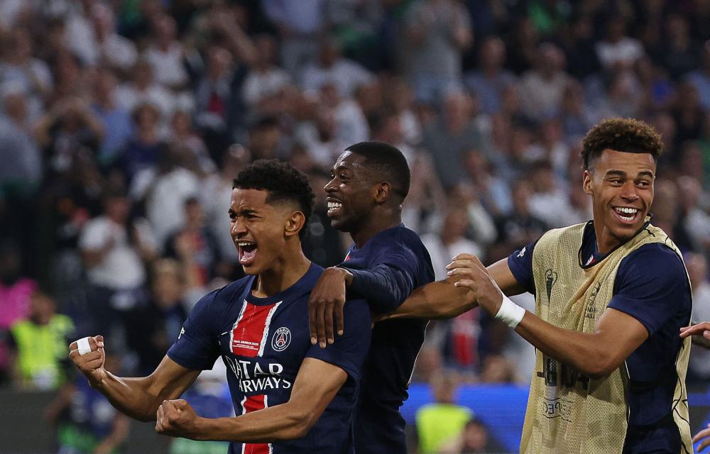 球星用一次大帽点燃全队